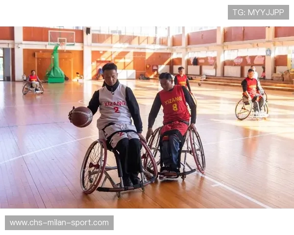 内马尔在生日会上为队友唱一首自创曲，搞怪又暖心